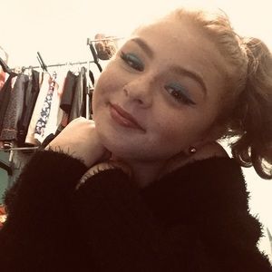 Meet your Posher, Samantha